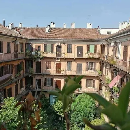Darsena Appartament Милан